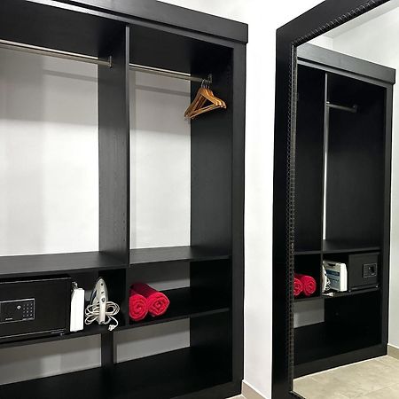 Ladybugs Apartments Палм Бич Экстерьер фото